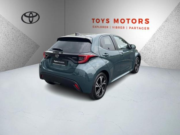TOYOTA Yaris Hybrid Design  
