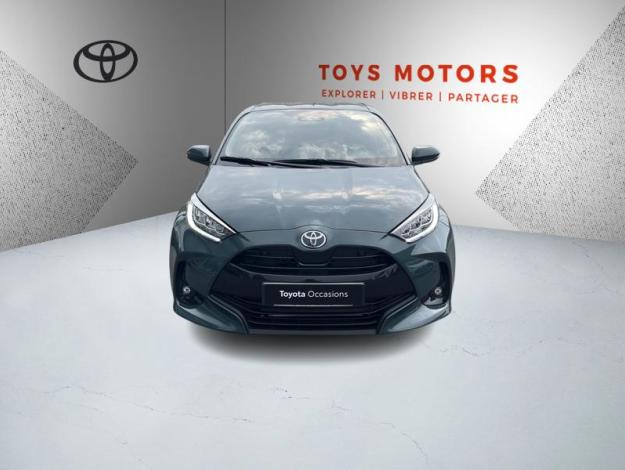 TOYOTA Yaris Hybrid Design  