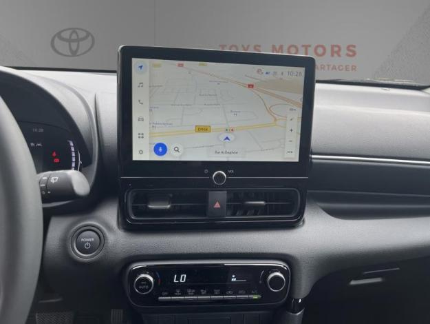TOYOTA Yaris Hybrid Design  