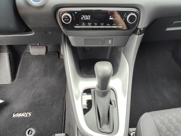 TOYOTA Yaris Hybride 116h Design  