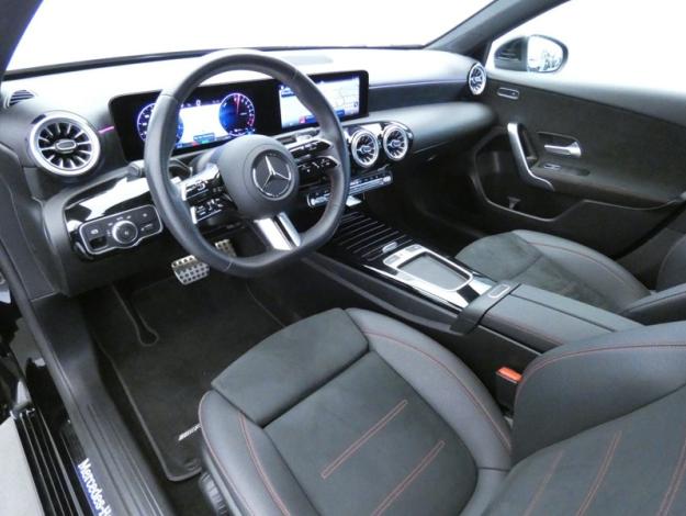 MERCEDES-BENZ Classe A 250 e AMG Line  