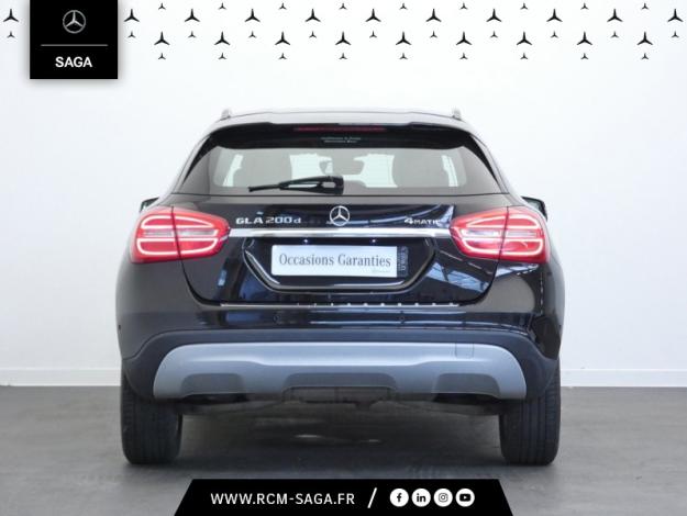 MERCEDES-BENZ GLA 200 d 4MATIC Intuition  GLA 200 d Intuition