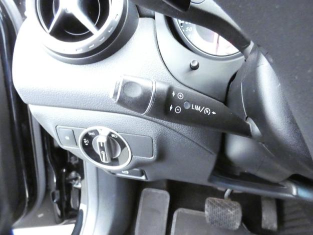 MERCEDES-BENZ GLA 200 d 4MATIC Intuition  GLA 200 d Intuition