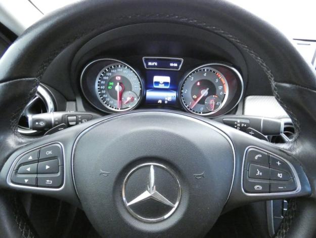 MERCEDES-BENZ GLA 200 d 4MATIC Intuition  GLA 200 d Intuition