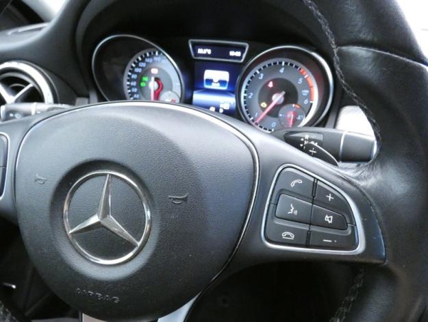 MERCEDES-BENZ GLA 200 d 4MATIC Intuition  GLA 200 d Intuition