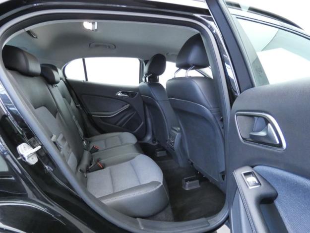 MERCEDES-BENZ GLA 200 d 4MATIC Intuition  GLA 200 d Intuition