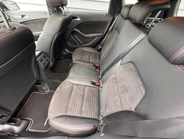 MERCEDES-BENZ Classe B B 180 d Fascination  