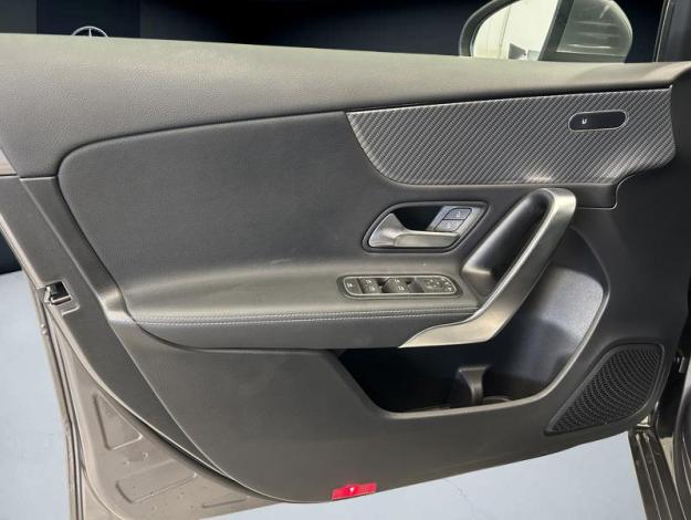MERCEDES-BENZ A-Klasse A 180 d Business Line