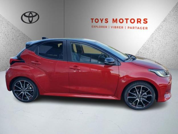 TOYOTA Yaris 116H GR SPORT  