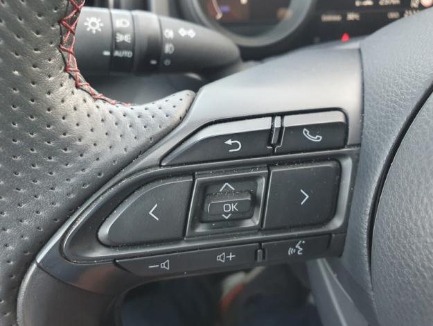 TOYOTA Yaris 116H GR SPORT  
