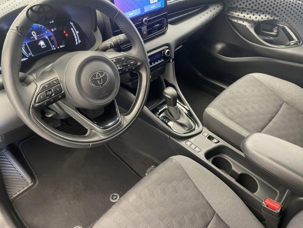 TOYOTA Yaris Hybride Hybride 116h Design  