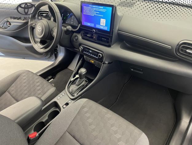 TOYOTA Yaris Hybride Hybride 116h Design  