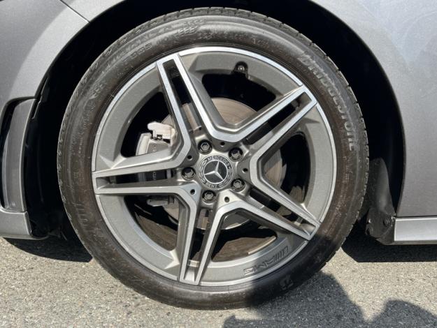 MERCEDES-BENZ Classe A 180 Berline AMG Line  Classe A 180 AMG Line