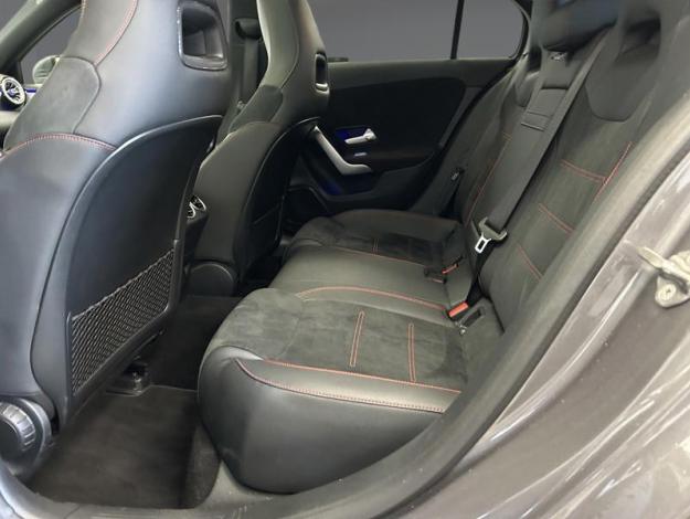 MERCEDES-BENZ A-Klasse A 180 AMG Line