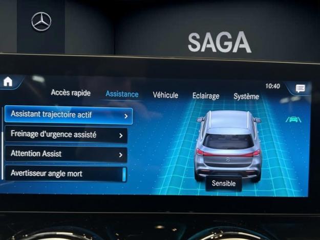 MERCEDES-BENZ EQA 250 AMG Line  