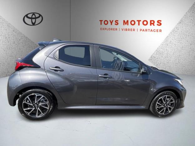 TOYOTA Yaris 116h Design  
