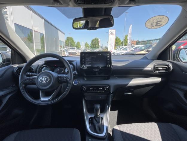 TOYOTA Yaris 116h Design  