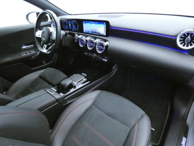 MERCEDES-BENZ Classe A 200 d AMG Line  