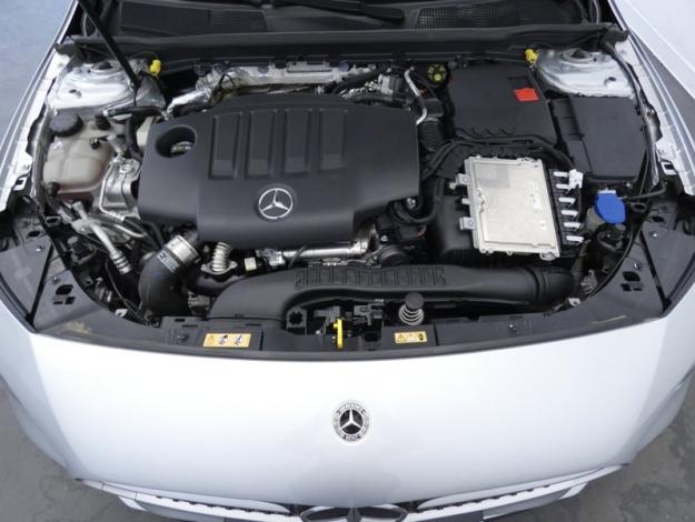 MERCEDES-BENZ Classe A 200 d AMG Line  