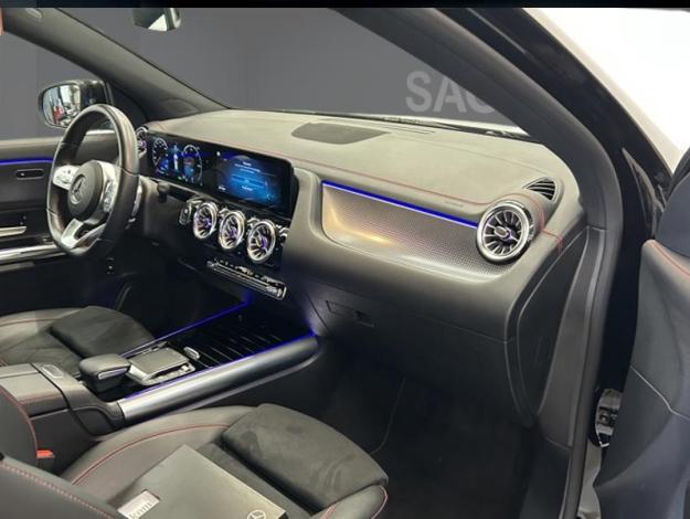 MERCEDES-BENZ EQA 250 AMG Line  