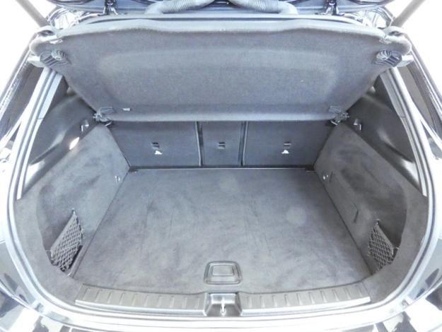 MERCEDES-BENZ GLA 200 d AMG Line  