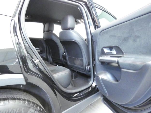 MERCEDES-BENZ GLA 200 d AMG Line  