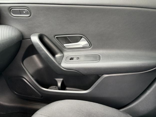 MERCEDES-BENZ Classe A 180 d  A 180 d