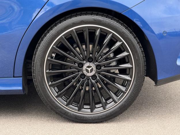 MERCEDES-BENZ Classe A 200 d AMG Line  