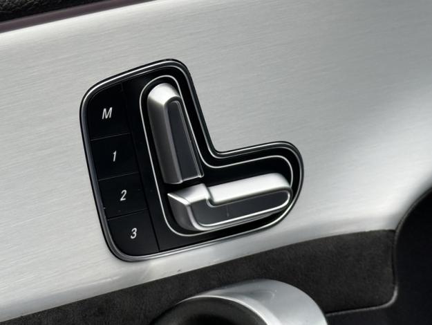 MERCEDES-BENZ Classe A 200 d AMG Line  
