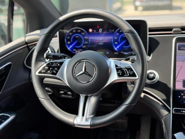 MERCEDES-BENZ EQE 300 BUSINESS LINE  