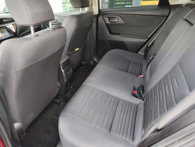 TOYOTA Auris Hybrid Design Edition  
