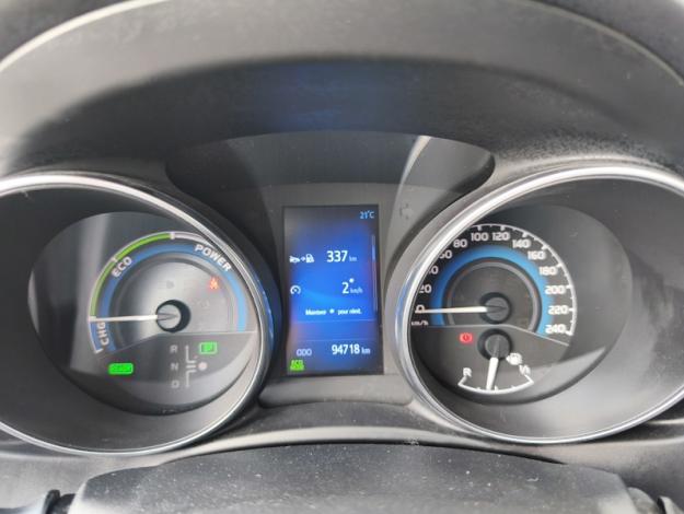 TOYOTA Auris Hybrid Design Edition  