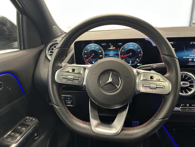 MERCEDES-BENZ GLA 200 200 AMG Line 