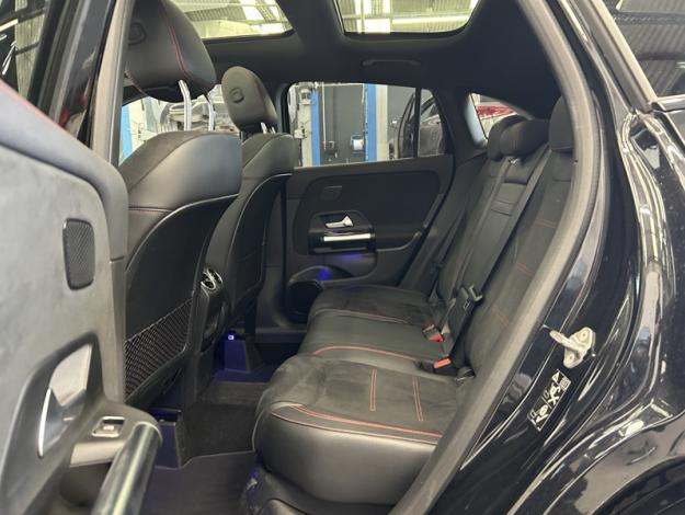 MERCEDES-BENZ GLA 200 200 AMG Line 
