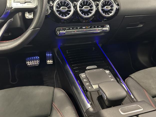 MERCEDES-BENZ GLA 200 200 AMG Line 