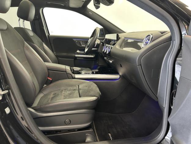 MERCEDES-BENZ GLA 200 200 AMG Line 