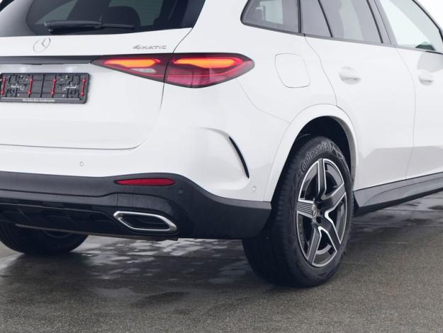 MERCEDES-BENZ GLC 300 e 4M AMG Pack Night Pano Burmester  