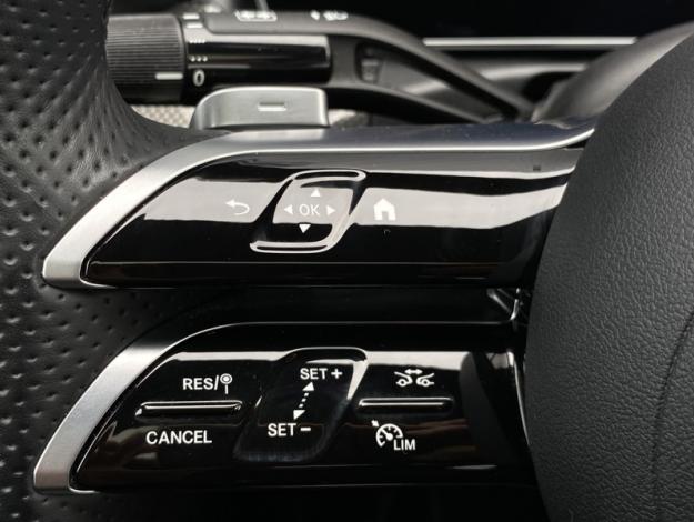 MERCEDES-BENZ Classe C Berline Classe C 300 de Hybrid EQ Berline AMG Line  