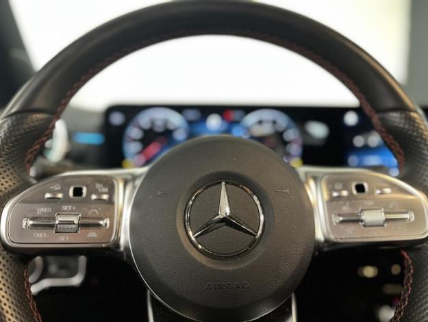 MERCEDES-BENZ Classe A 200 Berline AMG Line  