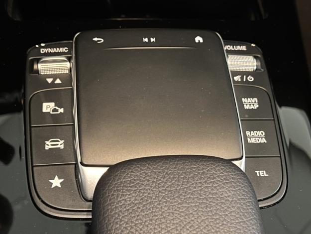 MERCEDES-BENZ Classe A 200 Berline AMG Line  