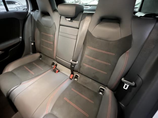 MERCEDES-BENZ Classe A 180 d AMG Line  