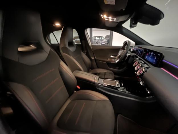 MERCEDES-BENZ Classe A 180 d AMG Line  