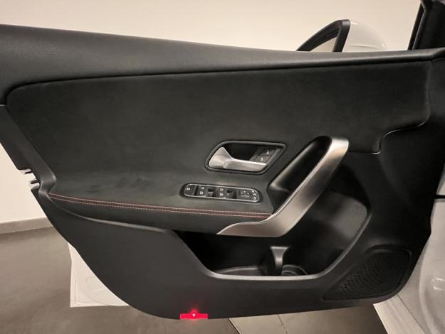 MERCEDES-BENZ Classe A 180 d AMG Line  