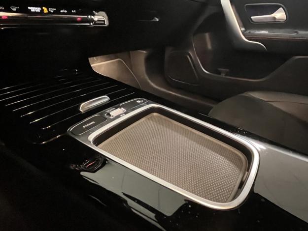 MERCEDES-BENZ Classe A 180 d AMG Line  