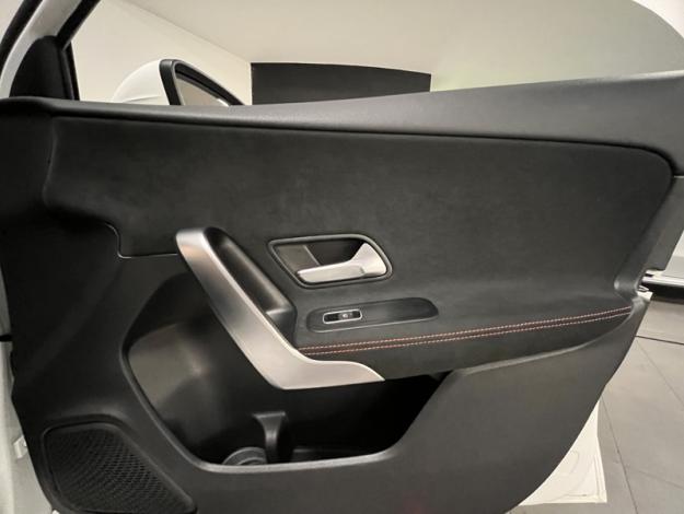 MERCEDES-BENZ Classe A 180 d AMG Line  