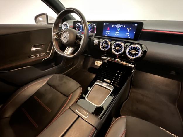 MERCEDES-BENZ Classe A 180 d AMG Line  