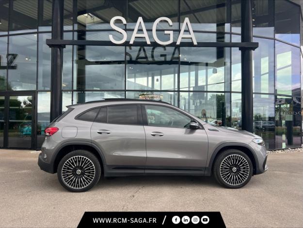 MERCEDES-BENZ EQA 250 AMG Line  