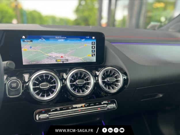 MERCEDES-BENZ EQA 250 AMG Line  