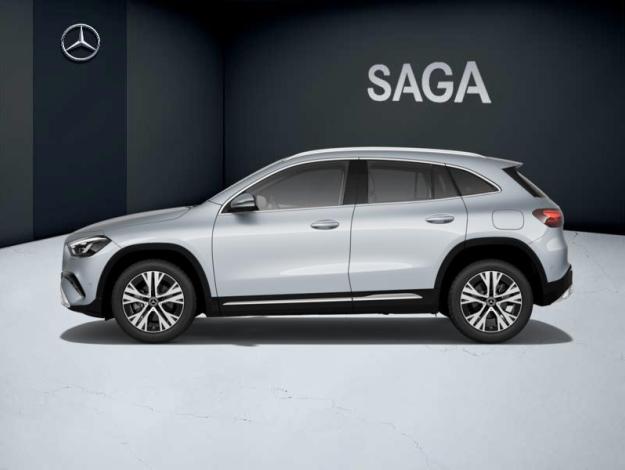 MERCEDES-BENZ GLA 180 Progressive Line  GLA 180 Progressive Line