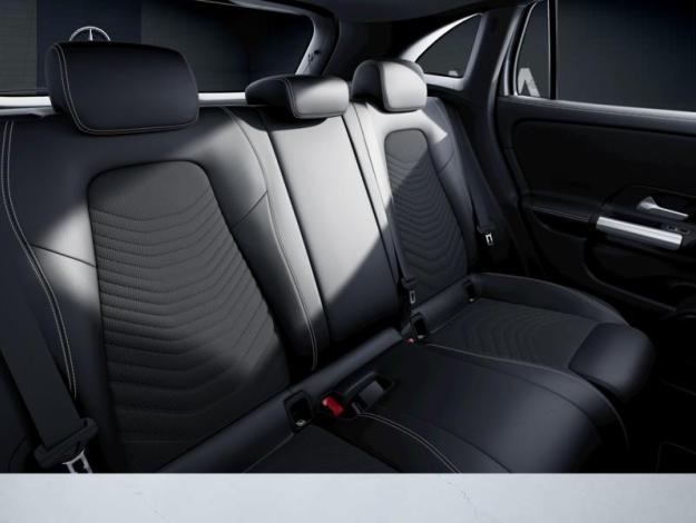 MERCEDES-BENZ GLA 250 e Hybrid EQ Business Line  GLA 250 e Hybrid EQ Business Line
